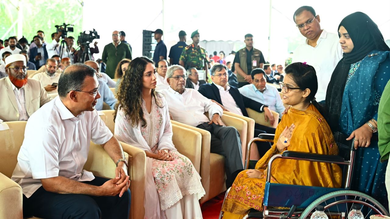 আহত মিতুর খোঁজ নিলেন প্রধানমন্ত্রী
