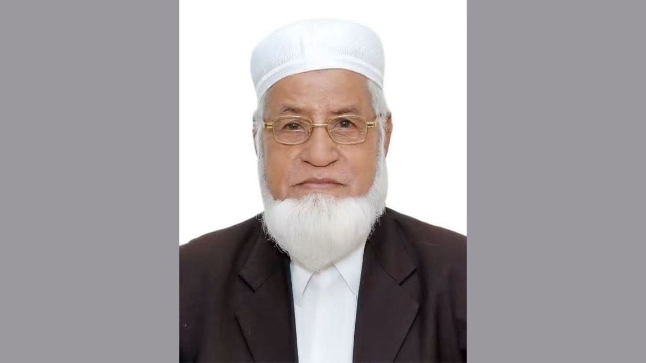 আদালতেই নিলেন চিরবিদায়: ৫৪ বছরের আইন পেশার সমাপ্তি