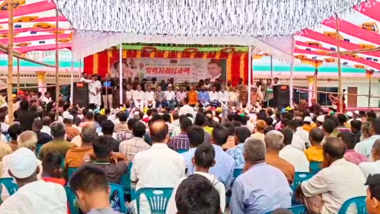 সুনামগঞ্জে ১৪৪ ধারা ভেঙে বিএনপির সমাবেশ