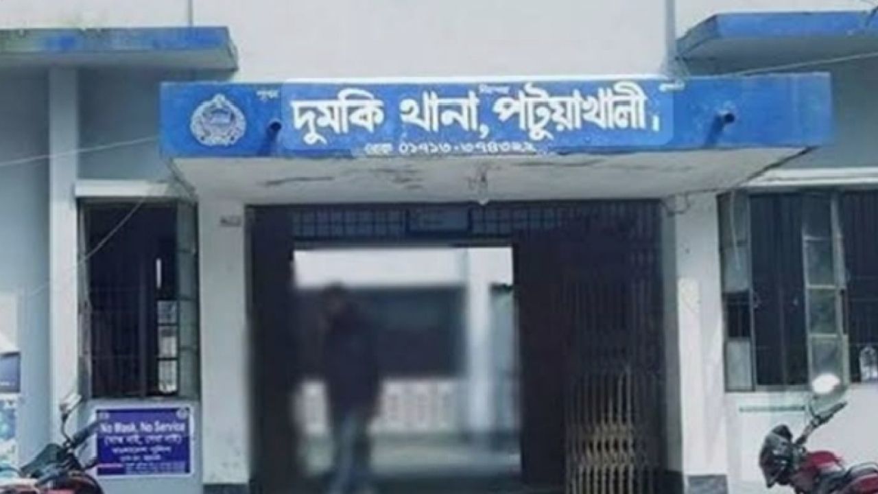 দুমকিতে শিশু ধর্ষণচেষ্টার অভিযোগে যুবক আটক