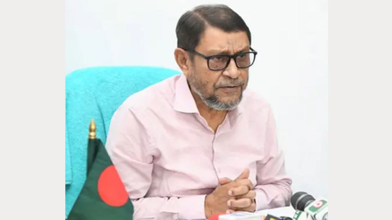 গ্রামে ‘হেলথ হাব’ গড়ার পরিকল্পনা স্বাস্থ্যমন্ত্রীর