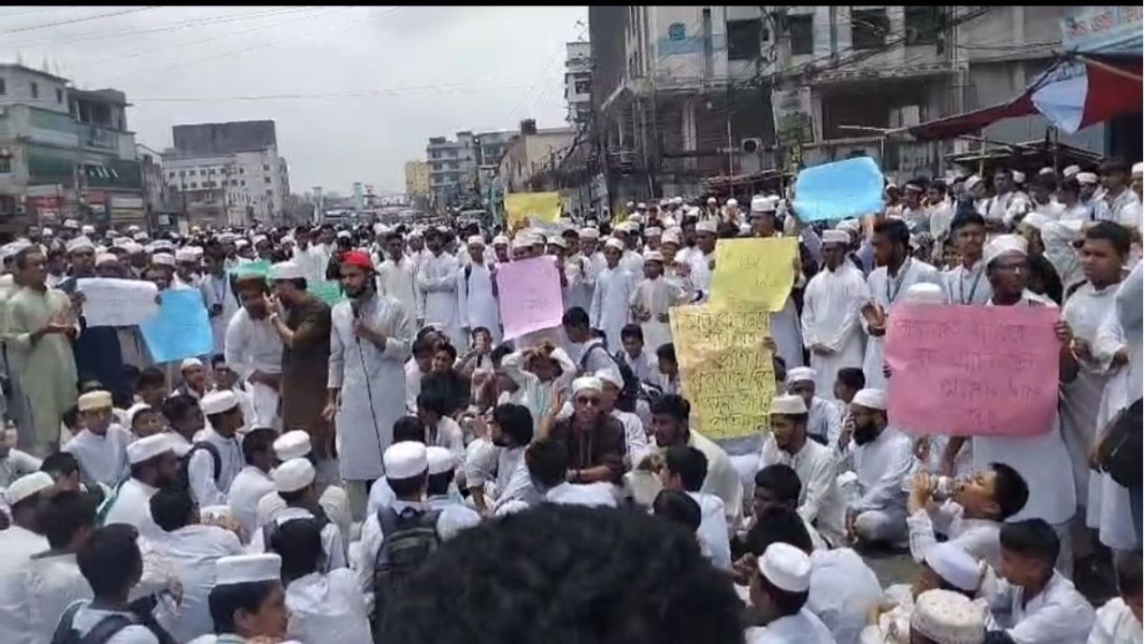 মাদ্রাসাছাত্রের মৃত্যুতে উত্তাল গাজীপুর, ঢাকা-ময়মনসিংহ মহাসড়ক অবরোধ