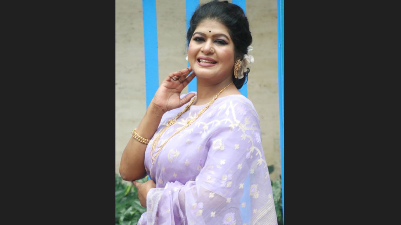 পাঁচ শো শেষে দেশে ফিরছেন মিমি