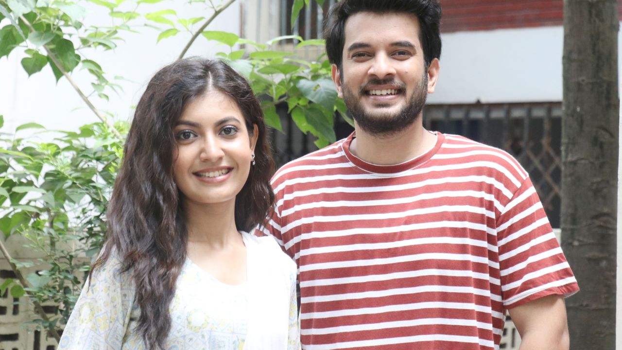 প্রথমবার জুটি বাঁধলেন পার্থ ও সাদনিমা