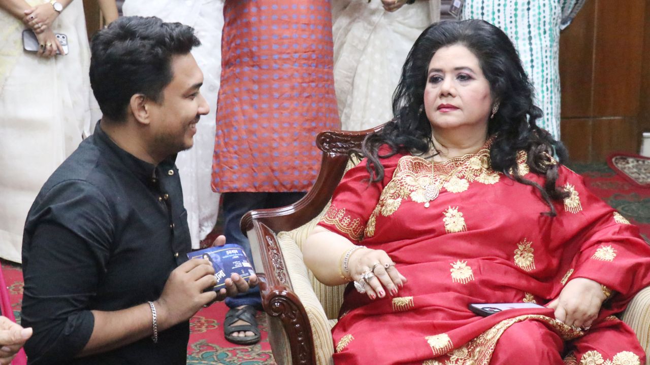 রুনা লায়লাকে ঘিরে জয়ের স্বপ্ন পূরণ