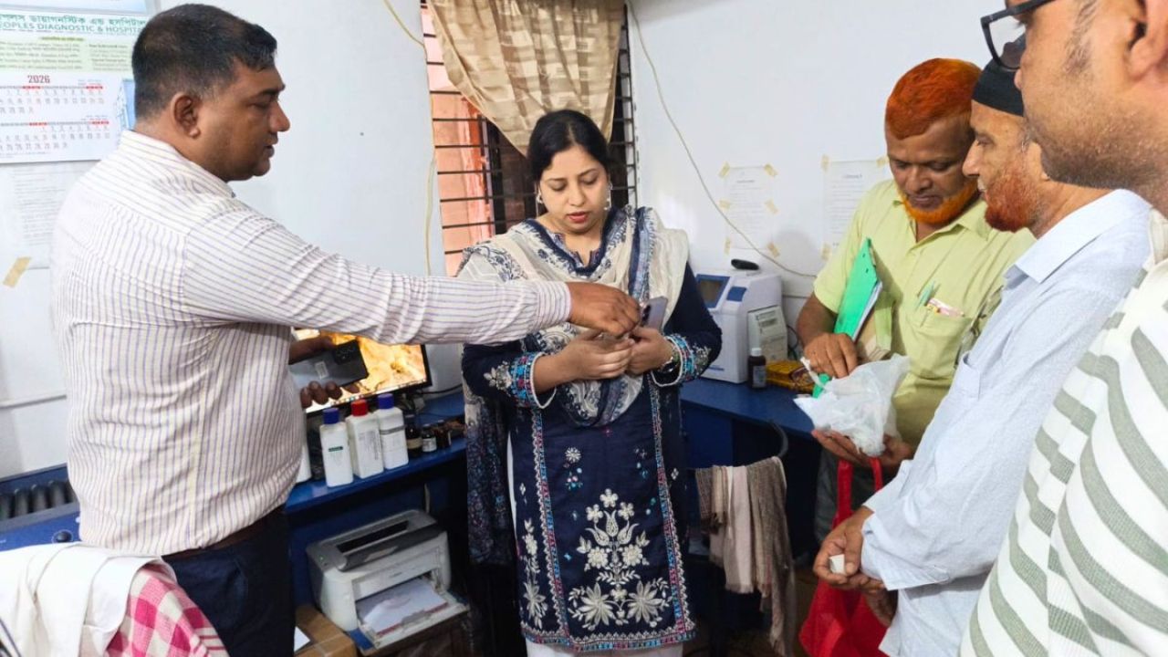 সখিপুরে দুই ক্লিনিককে জরিমানা, ল্যাব সিলগালা