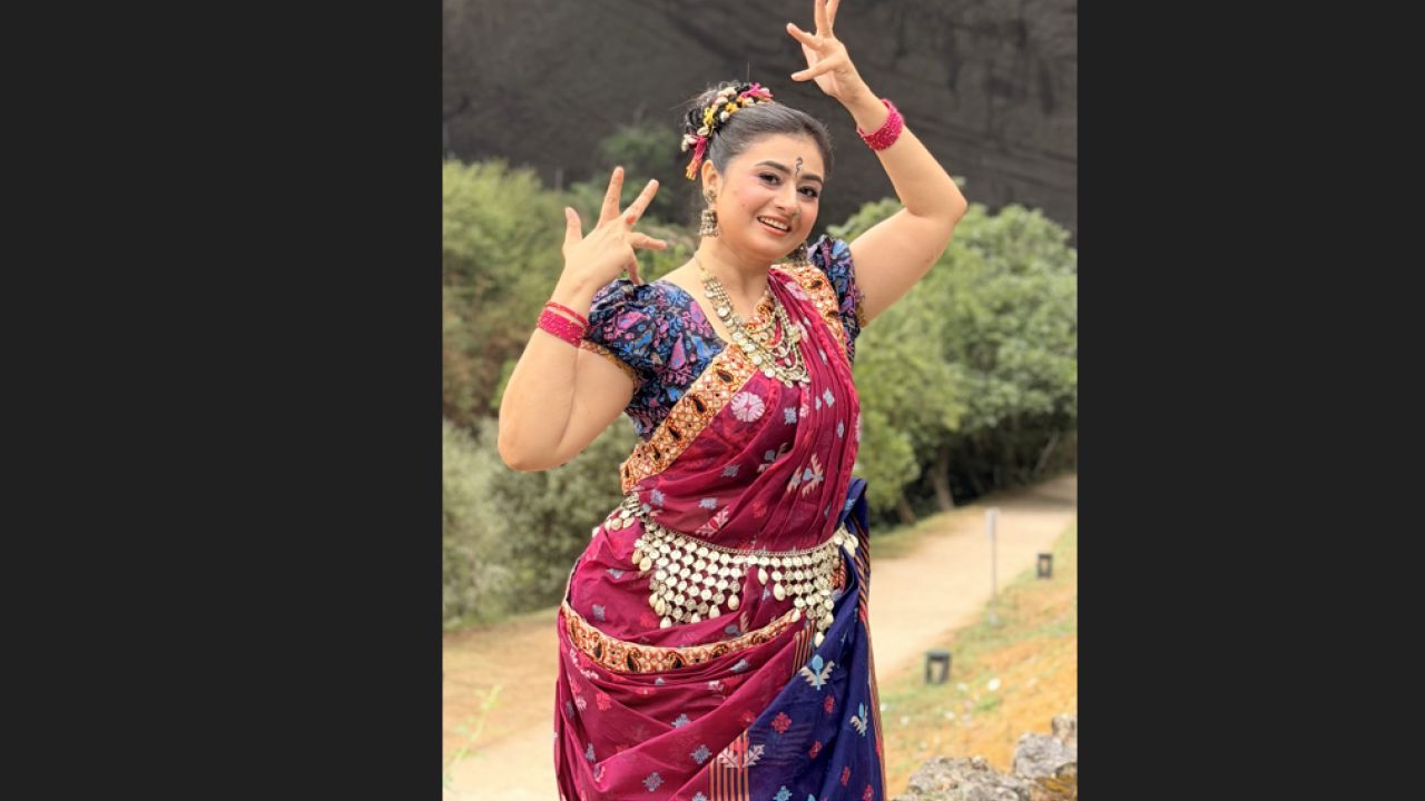 ফ্রান্সে ‘মহুয়া’ রূপে প্রশংসা কুড়াচ্ছেন সিনথিয়া ইয়াসমিন