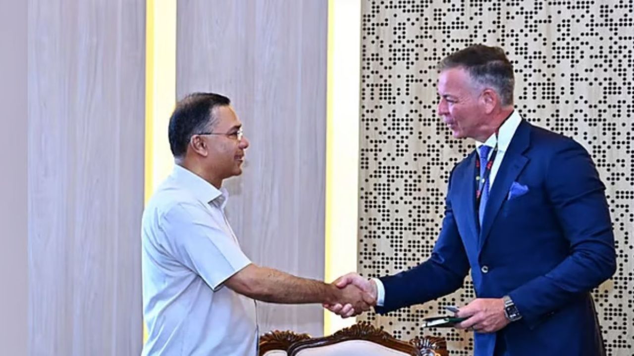 বিদেশি বিনিয়োগে সব সহযোগিতার আশ্বাস প্রধানমন্ত্রীর, বাংলাদেশে প্রযুক্তি কেন্দ্র গড়তে ভিসাকে আহ্বান