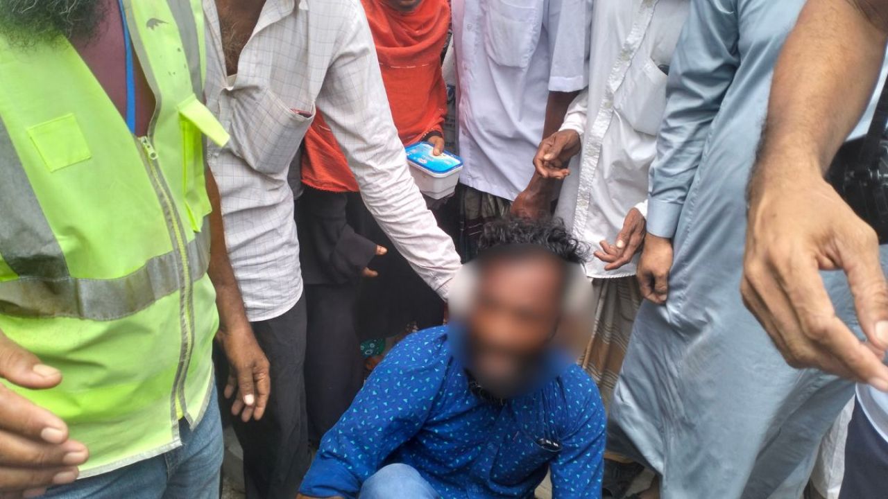 আতঙ্কের সুযোগে চুরি : হাতেনাতে ধরলেন সাংবাদিক