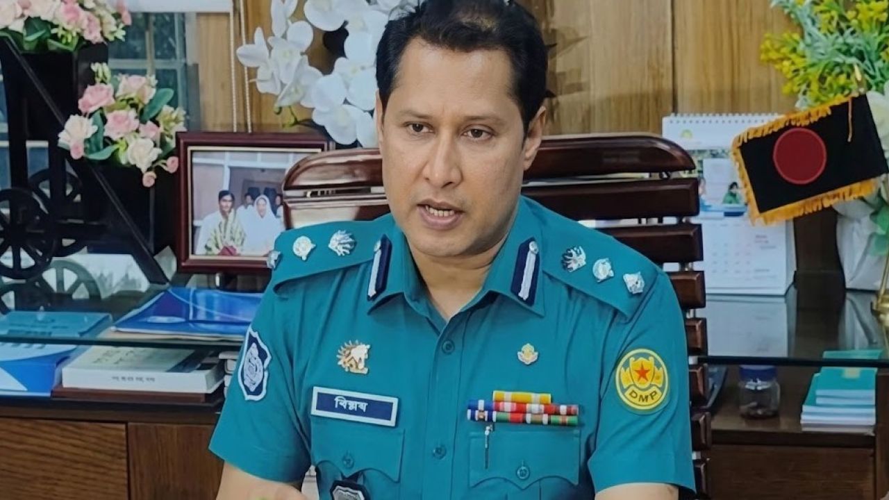 চাকরি গেল ‘বিতর্কিত’ পুলিশ কর্মকর্তা বিপ্লব কুমারের