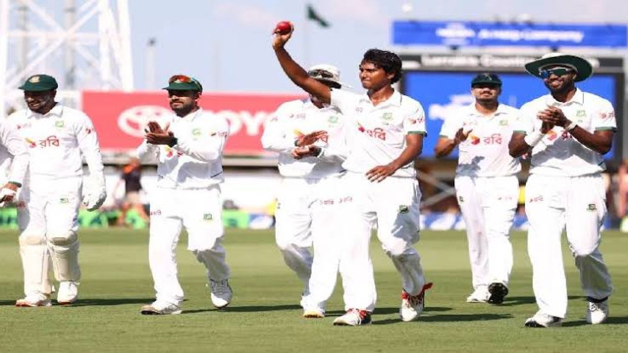 নি‌জে‌দের মা‌টি‌তে অস্ট্রেলিয়াকে ১৯৮ রানে বিধ্বস্ত বাংলা‌দে‌শের