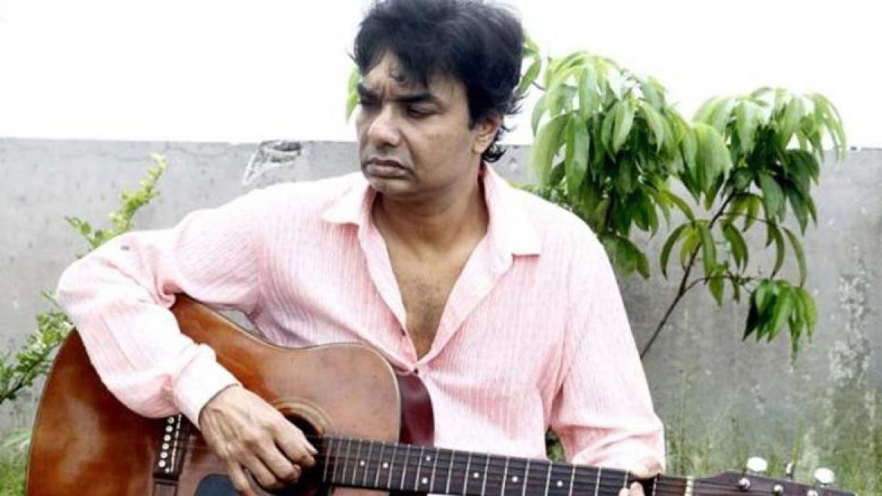 পাঁচ বছর পর সিনেমার গানে ফিরলেন আগুন