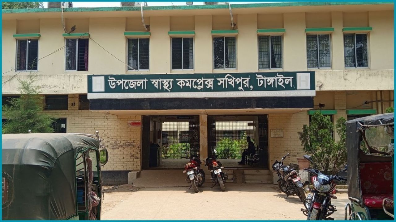 যে গাড়িটি ছিল জীবিকা, সেটিই কেড়ে নিল প্রাণ