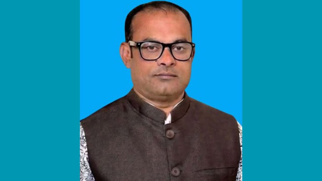 ওষুধ কিনতে বেরিয়ে গ্রেপ্তার সাবেক উপজেলা চেয়ারম্যান