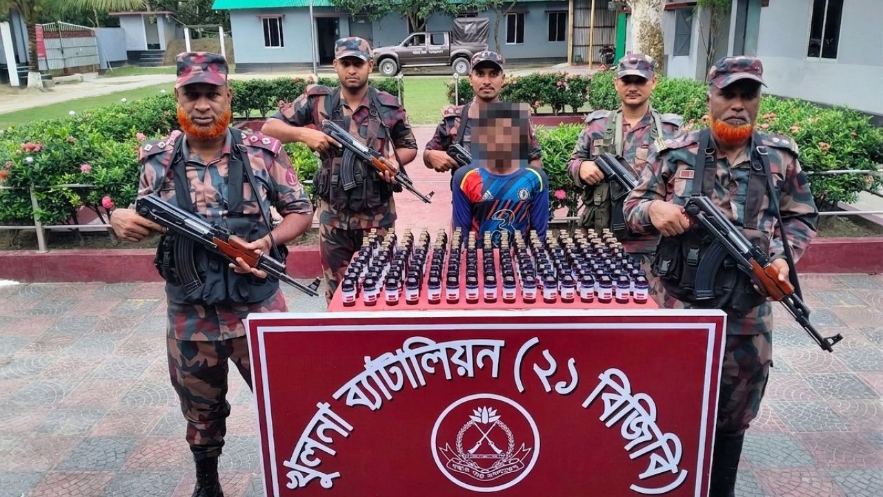 বেনাপোল সীমান্তে ৪২২ বোতল ভারতীয় সিরাপ জব্দ, আটক ১