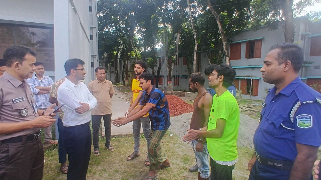 মাদকের আসরে পুলিশের হানা, ৪ জনের কারাদণ্ড