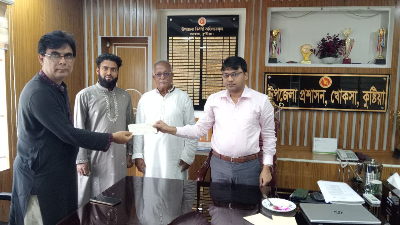 ৫ স্বেচ্ছাসেবী সংস্থাকে জাতীয় সমাজকল্যাণ পরিষদের চেক প্রদান