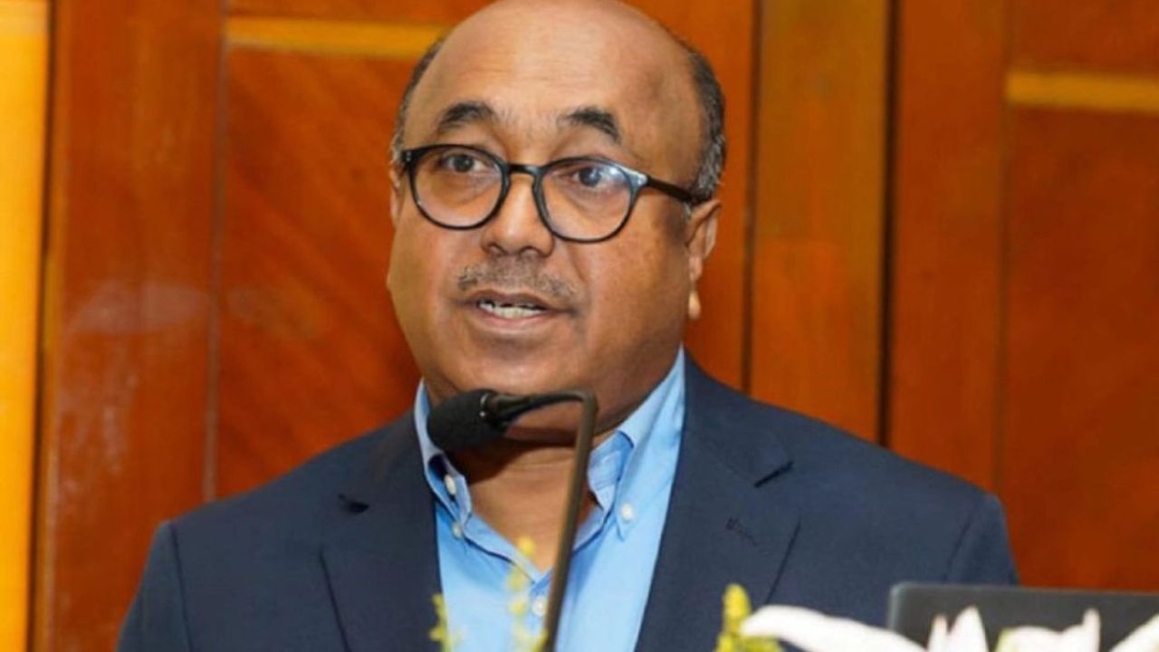পদত্যাগ করছেন পিএসসি চেয়ারম্যান মোবাশ্বের মোনেম