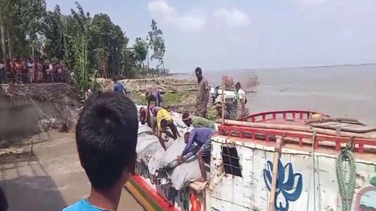সুন্দরগঞ্জে তিস্তার ভাঙনে ৫ পরিবার ও স্কুল বিলীন