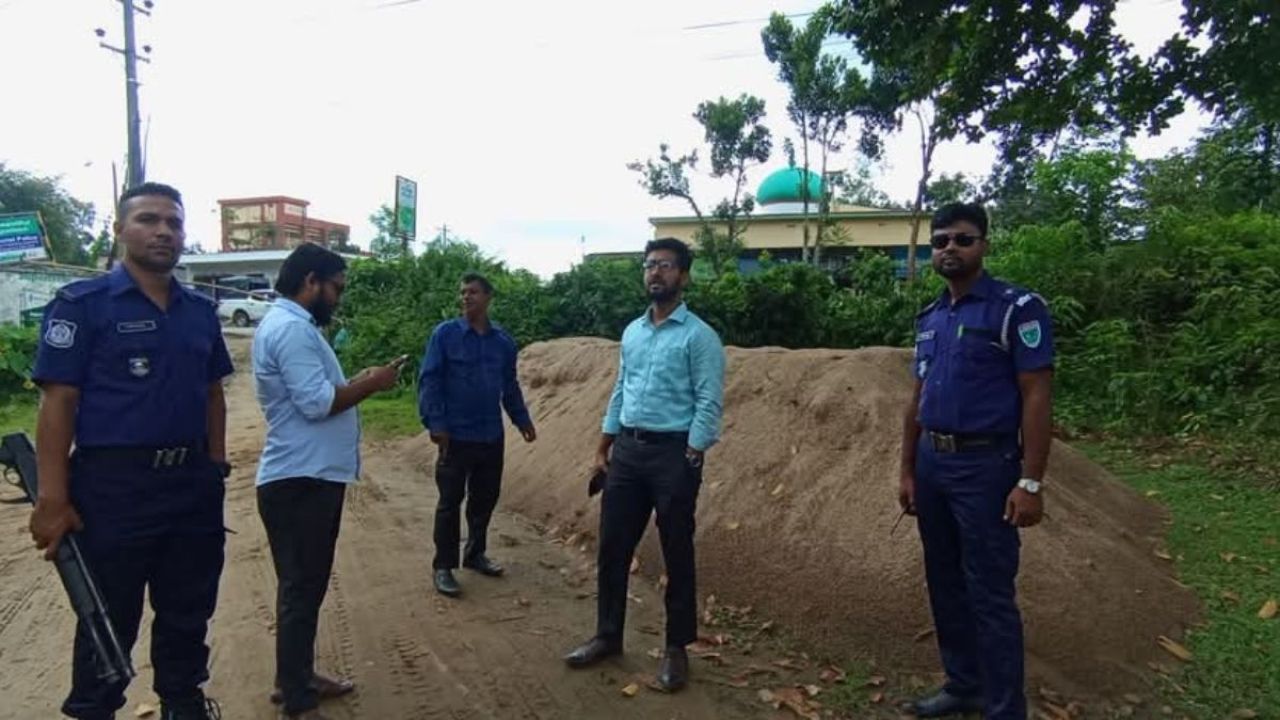 শ্রীমঙ্গলে প্রশাসনের অভিযান, ১০০০ ঘনফুট বালু জব্দ