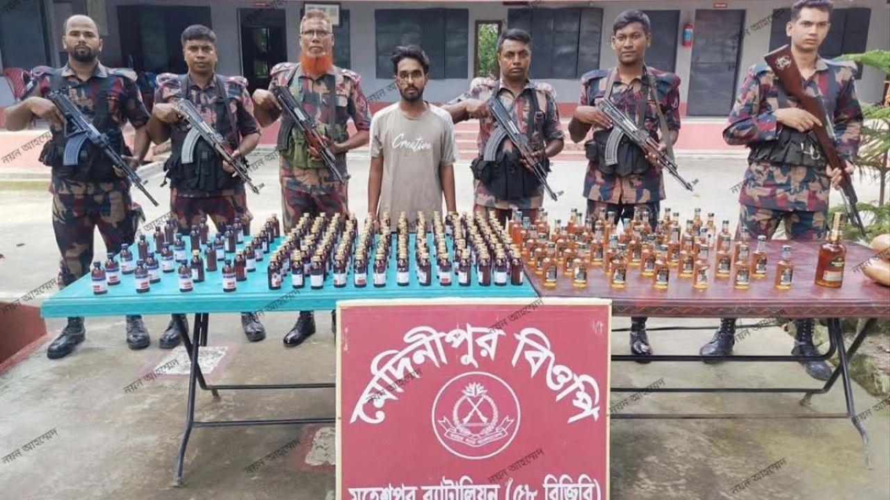 জীবননগর সীমান্তে মাদকসহ যুবক আটক