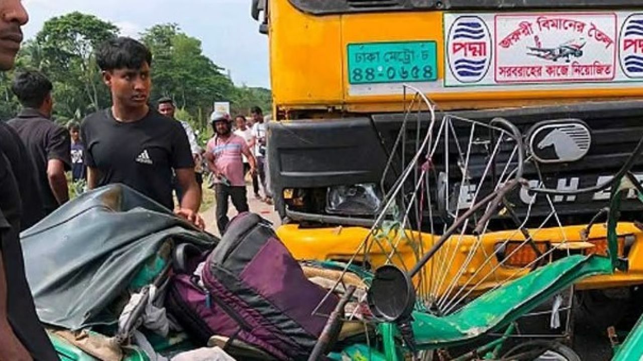সিলেটে এবার ট্রাক-অটোরিকশা সংঘর্ষে নিহত ৪