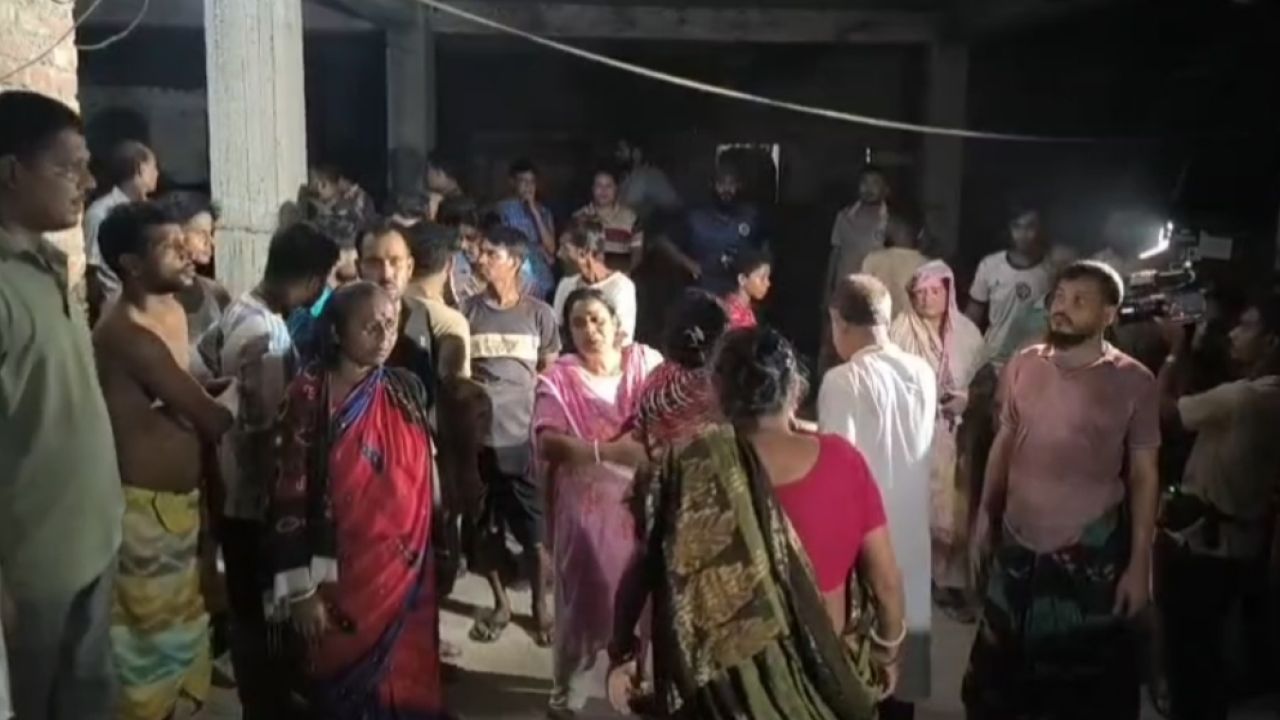 তালাবদ্ধ ঘর থেকে একই পরিবারের চারজনের লাশ উদ্ধার