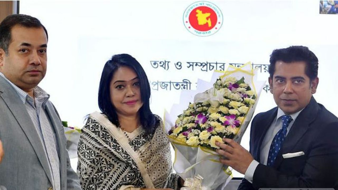 গত ১৭ বছর সংবাদমাধ্যমের হাত বেঁধে রাখা হয়েছিল