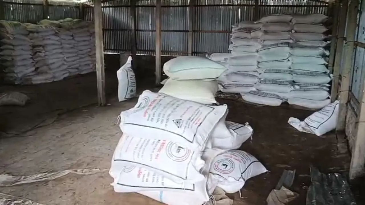 কুড়িগ্রামে ডিলারের গুদাম থেকে সার লুট, তদন্ত শুরু