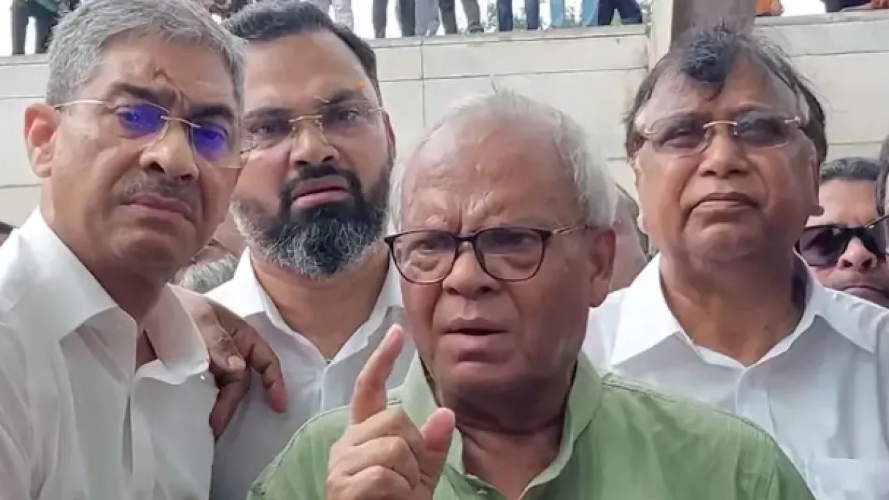 অপকর্ম করলে ছাড় নয়: হুঁশিয়ারি রিজভীর