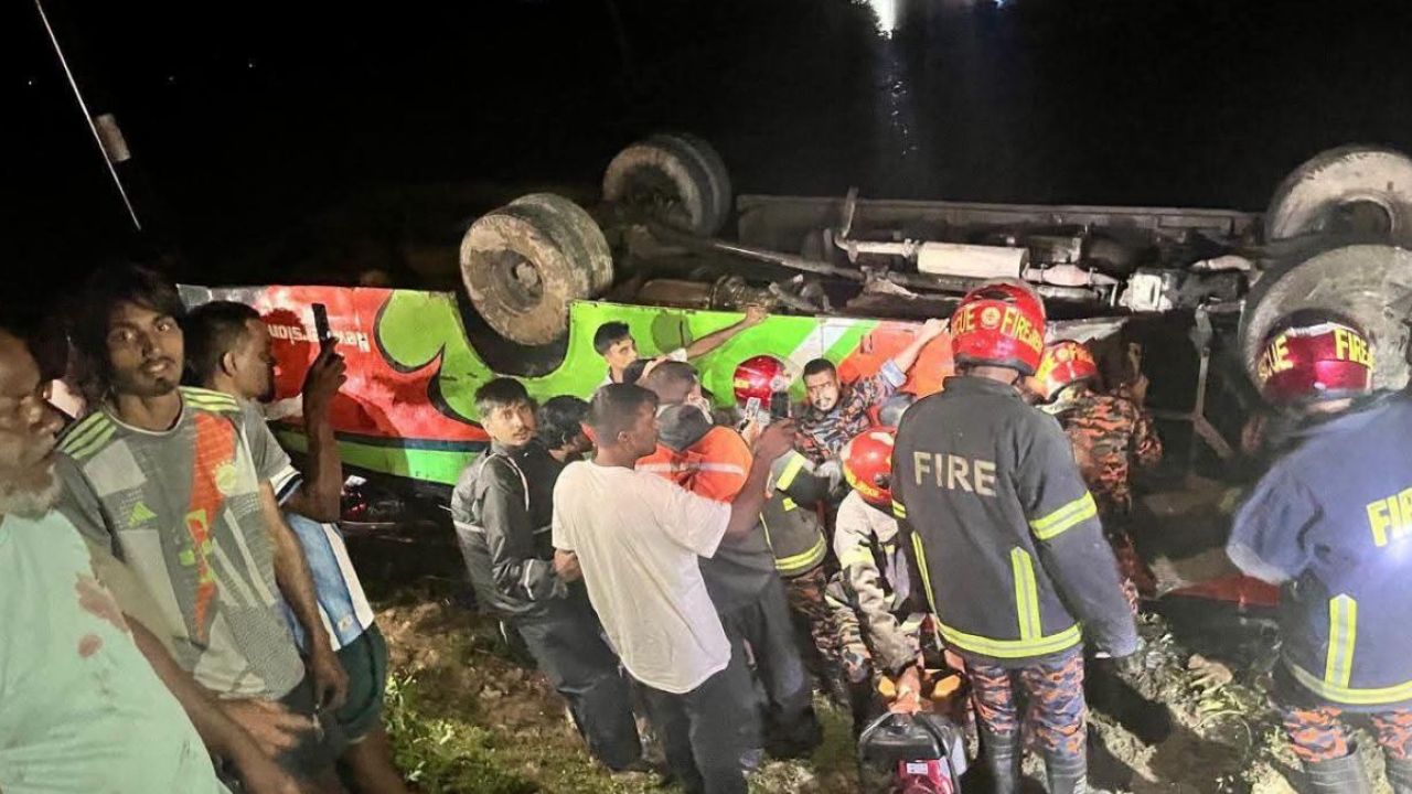 সুনামগঞ্জ-সিলেট মহাসড়কে পৃথক দুর্ঘটনায় নিহত ২, আহত ২০