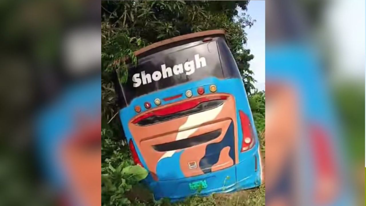 সাতক্ষীরায় বাসের ধাক্কায় পথচারী নিহত