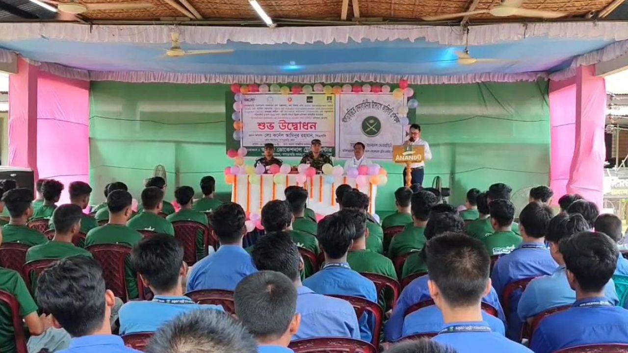 খাগড়াছড়িতে সেনাবাহিনীর উদ্যোগে বেকারদের কারিগরি প্রশিক্ষণ
