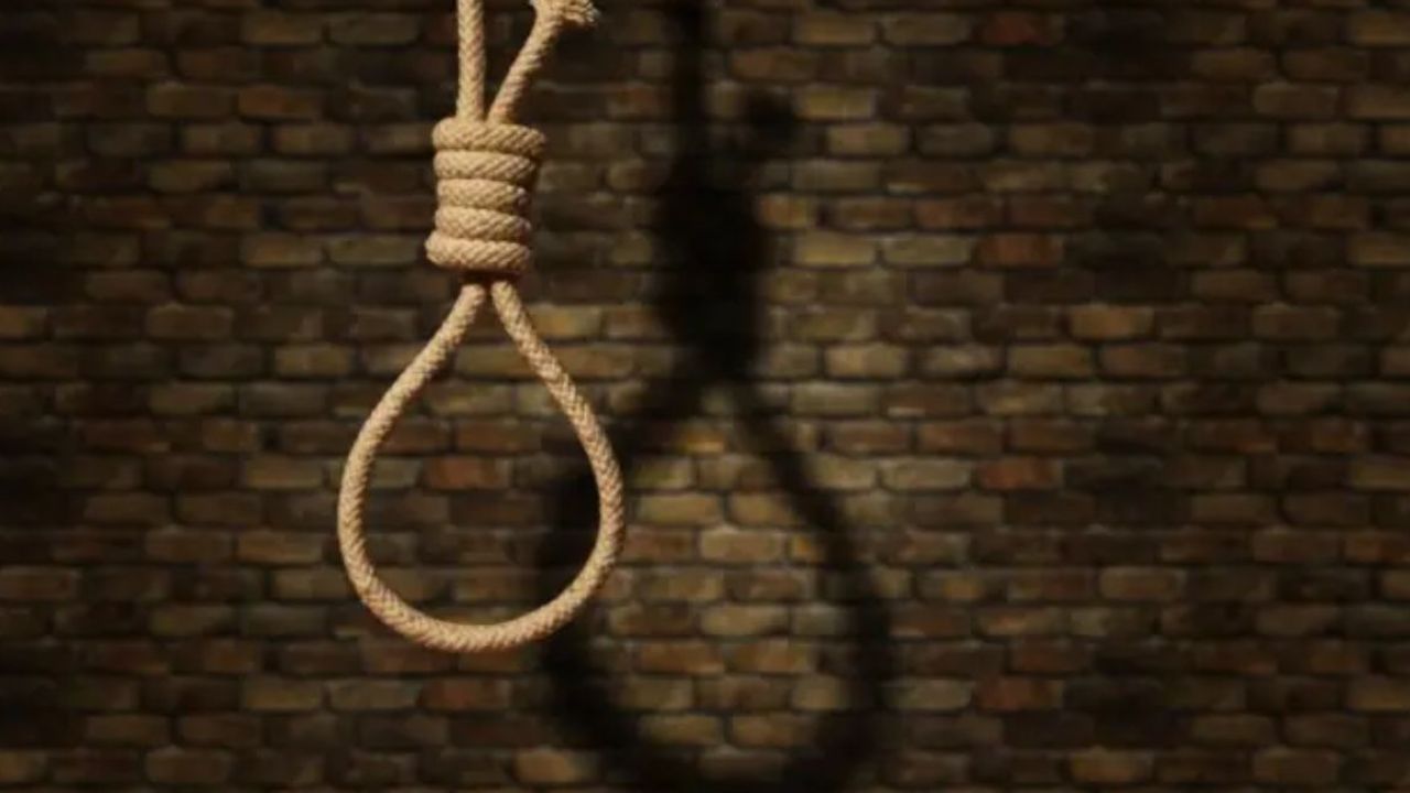 ‘ছেলেটা থাকলো তুই দেখিস’, ছোট ভাইকে বলে ব্যবসায়ীর আত্মহত্যা