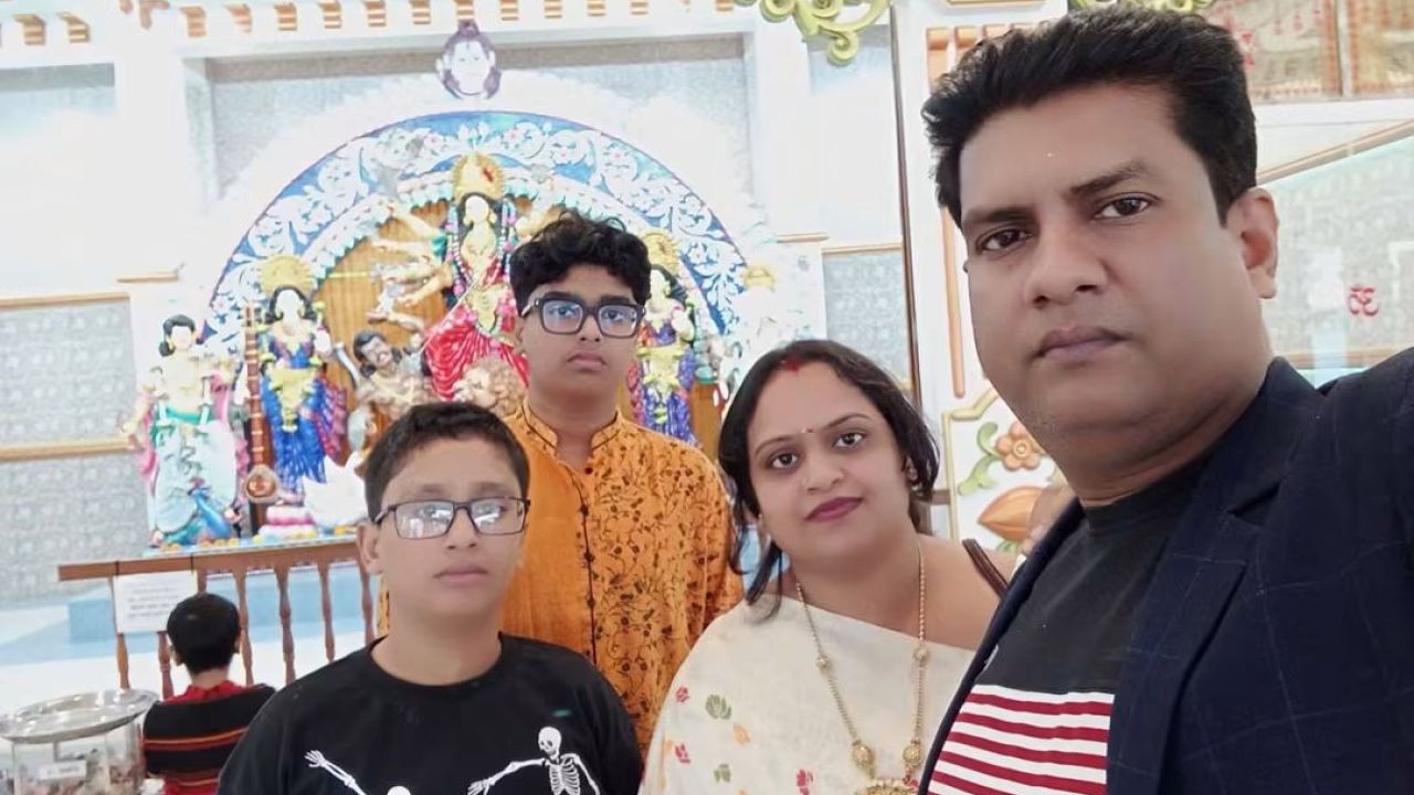 চাঁদপুরে স্বর্ণ ব্যবসায়ীসহ পরিবারের চার সদস্য নিখোঁজ
