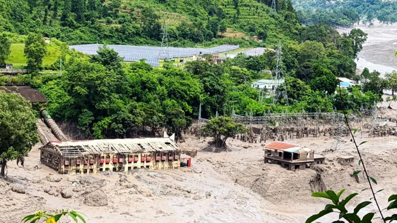 নেপালে ভয়াবহ আকস্মিক বন্যায় নিহত ৭২, ভারতীয়সহ নিখোঁজ ৩৮৪