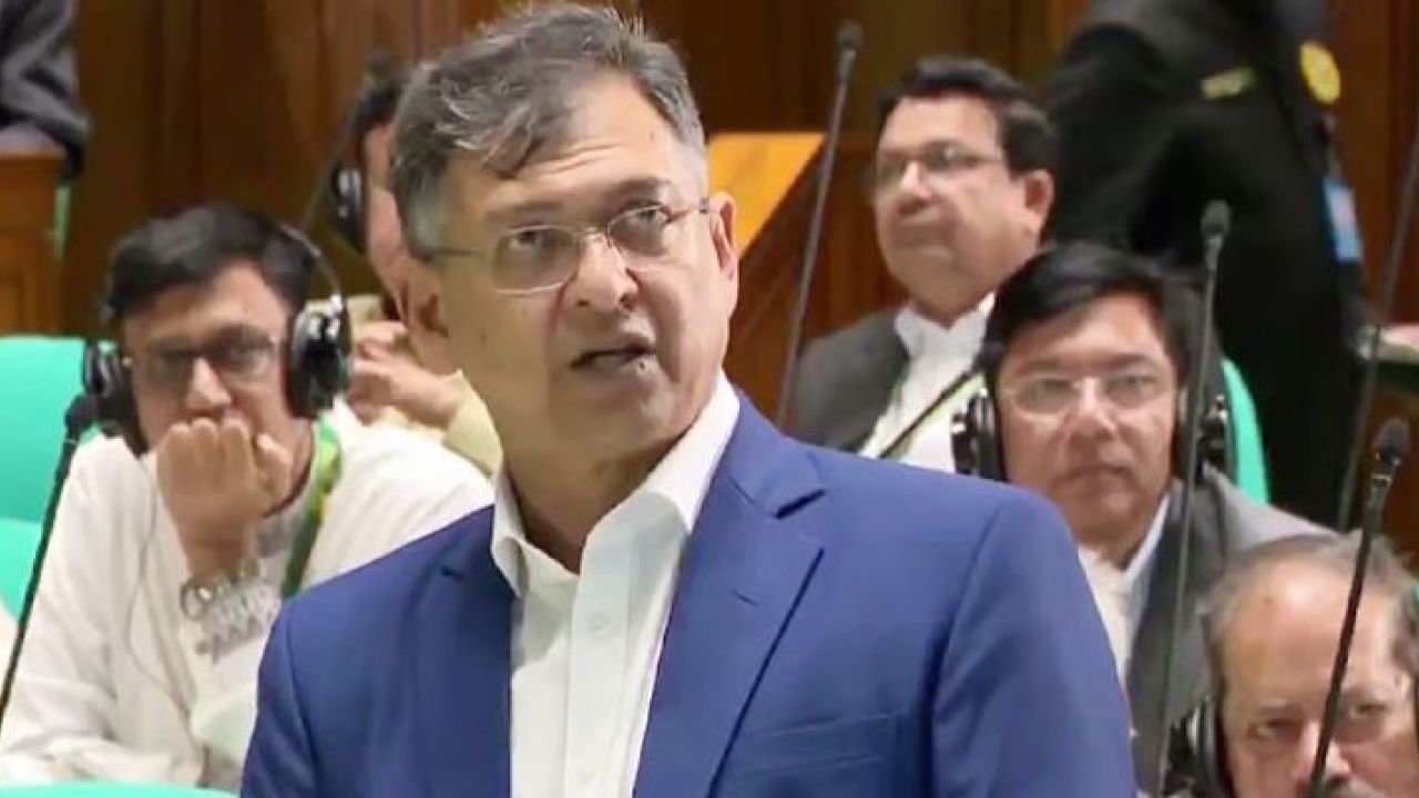স্বরাষ্ট্রমন্ত্রীর বক্তব্যে সংসদে হট্টগোল, স্পিকারের হিমশিম