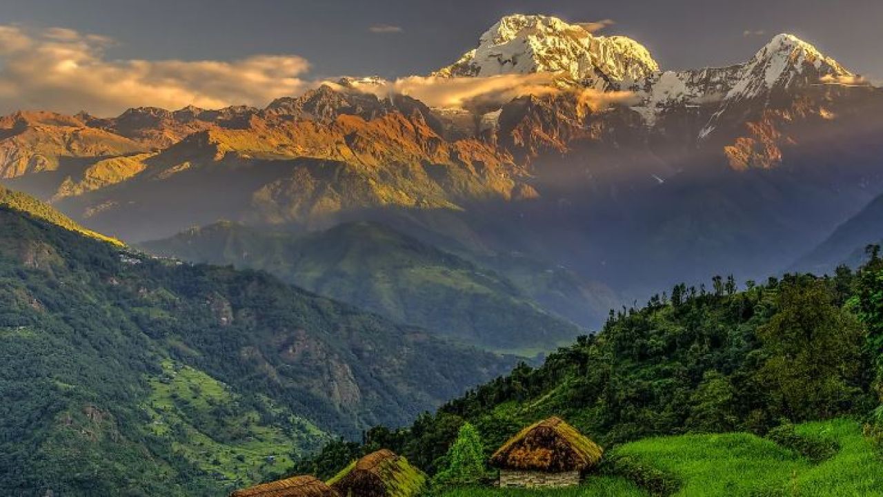 সভ্যতার উন্নয়নের থাবায় বিপন্ন হিমালয়
