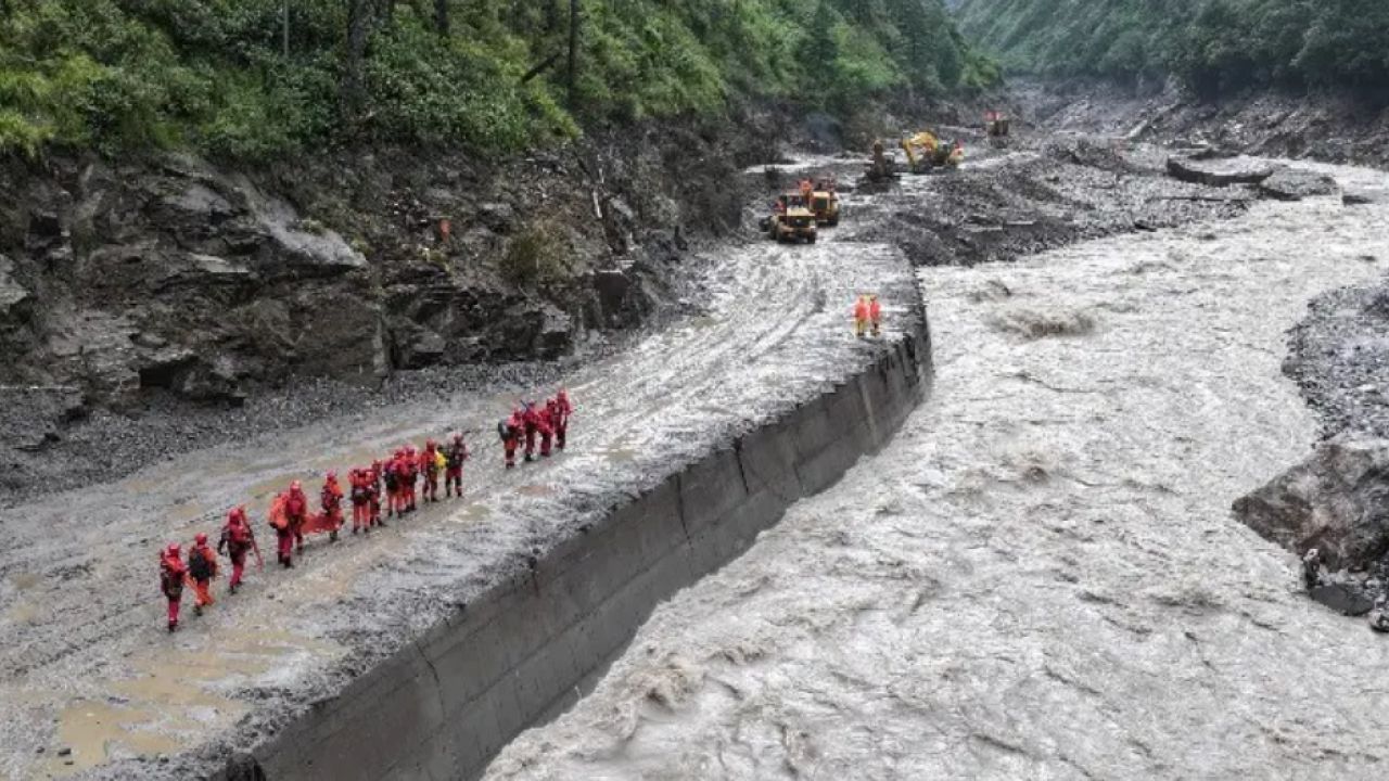 নেপালে বন্যা-ভূমিধস: নিহত বেড়ে ৪৬৯, শঙ্কা বড় বিপদের