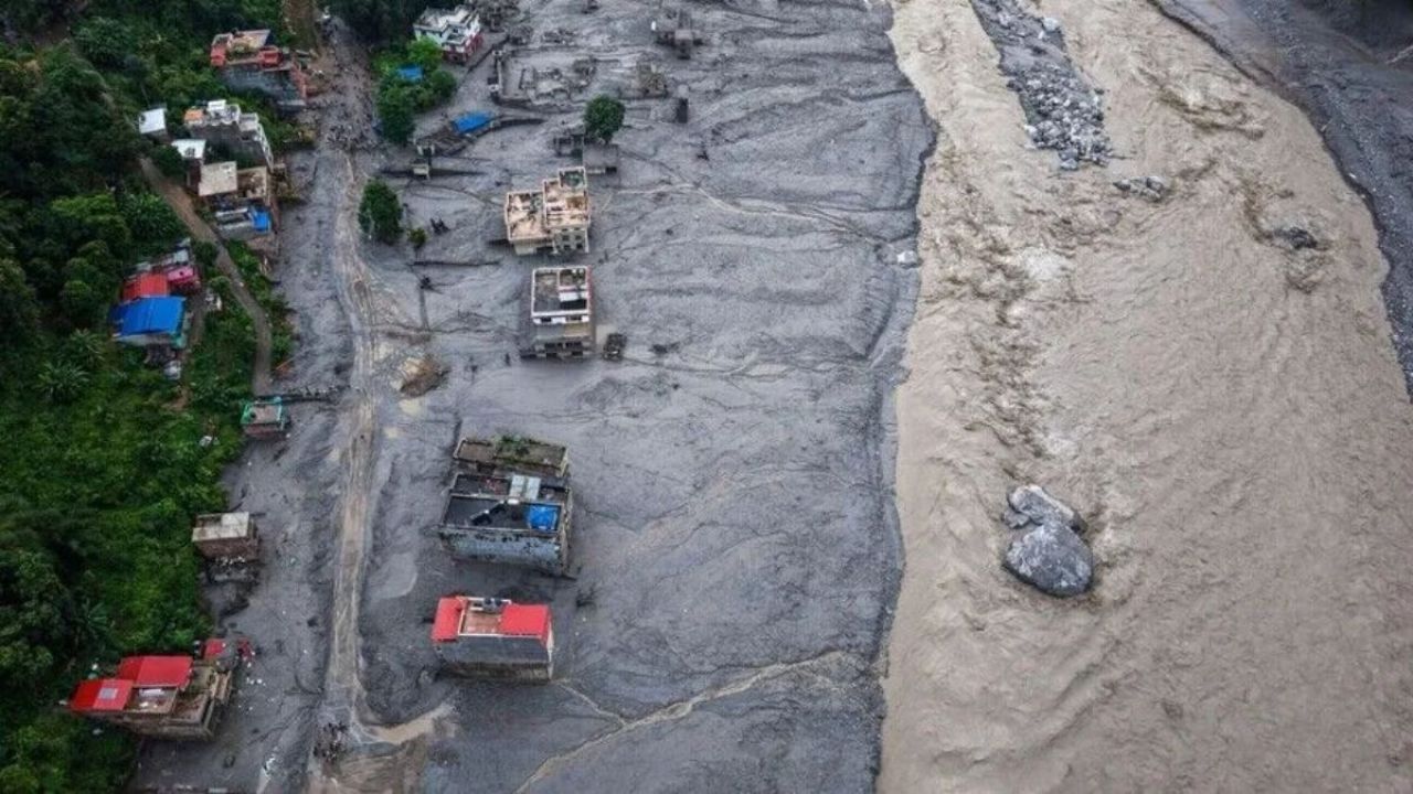 নেপালে ভয়াবহ বন্যা ও ভূমিধস: নিহতের সংখ্যা বেড়ে ৬২৩