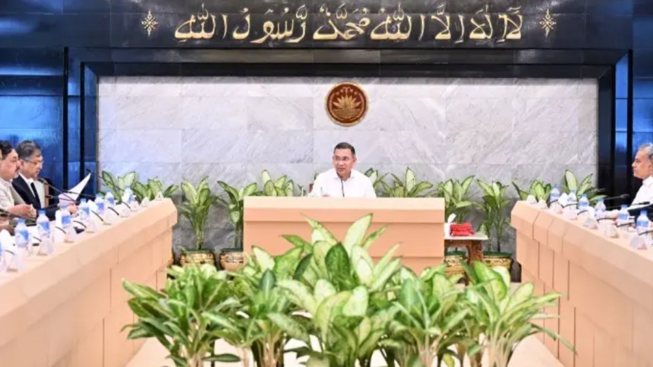ফুলবাড়িয়া বাস টার্মিনাল যাচ্ছে কেরানীগঞ্জে
