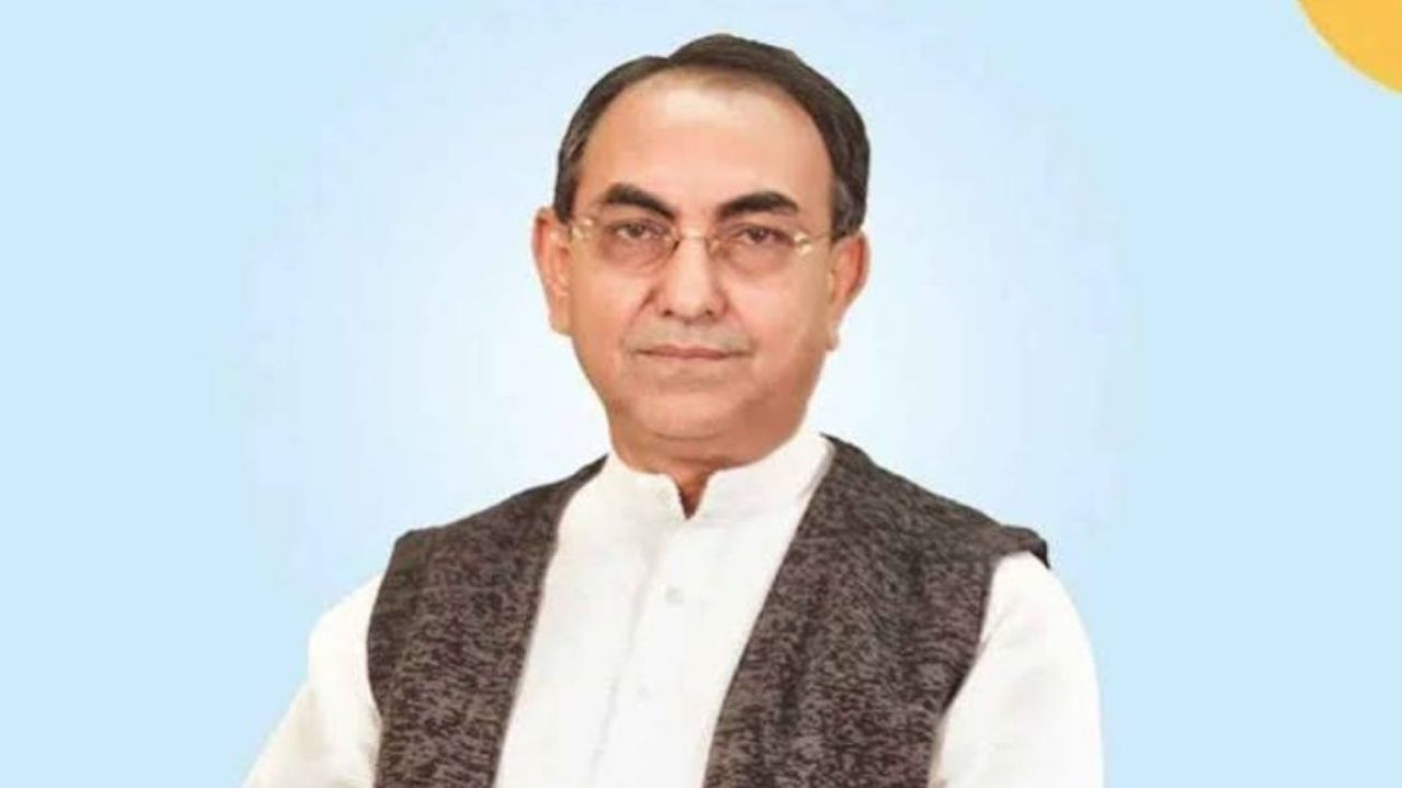 চিকিৎসা শেষে দেশে ফিরছেন মির্জা আব্বাস