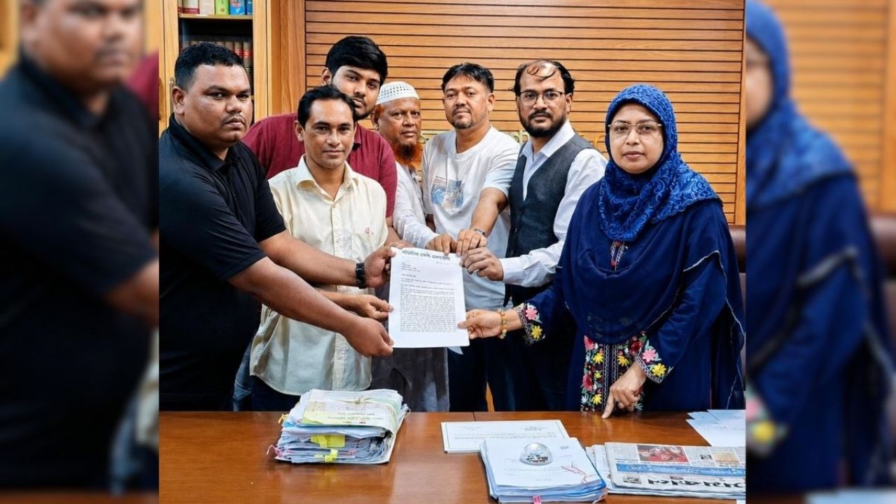 নোয়াখালী বিভাগ দাবিতে ফেনীতে প্রধানমন্ত্রী বরাবর স্মারকলিপি