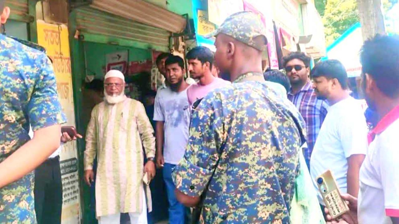 গোমস্তাপুরে ভোক্তা অধিকারের অভিযান, জরিমানা আদায়