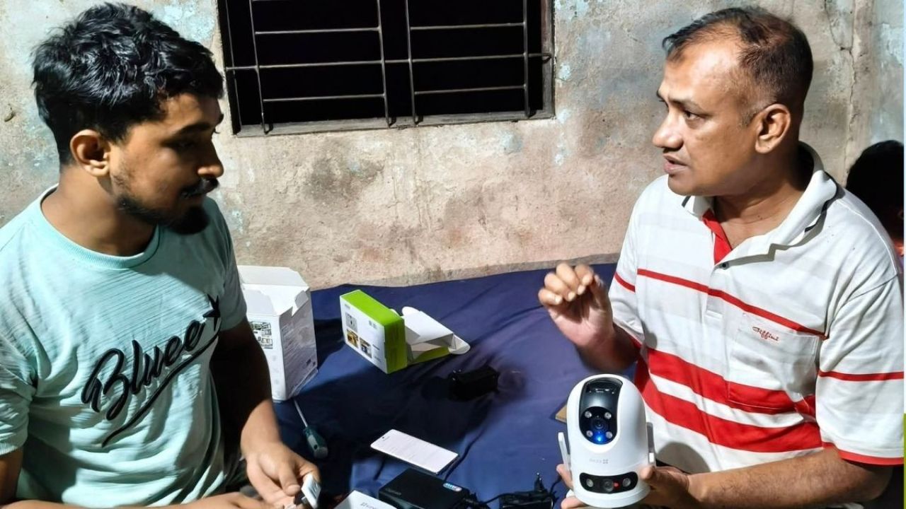 বালু লুট ঠেকাতে ধোপাজান নদীতে পুলিশের সিসি ক্যামেরা
