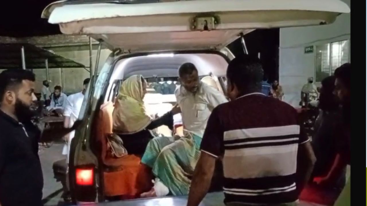 বাজার নিয়ন্ত্রণ নিয়ে সাড়ে ৭ ঘণ্টা রণক্ষেত্র, আহত ৩০