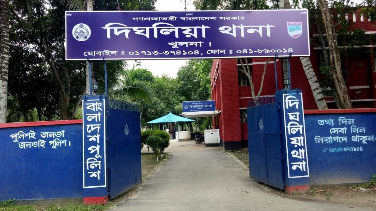 ট্রাকচাপায় মা-মেয়েসহ একই পরিবারের ৩ জন নিহত