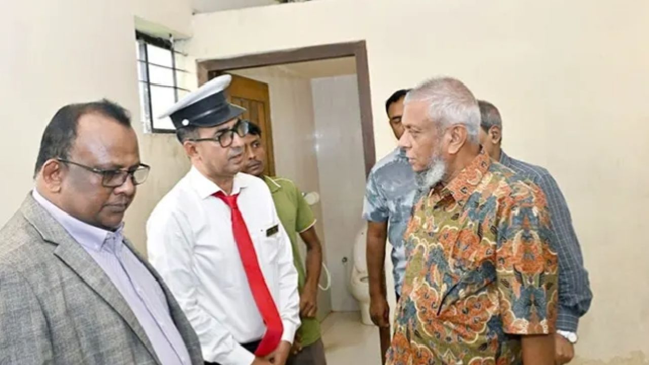 জনসাধারণের কথা শুনে সমাধানের আশ্বাস মন্ত্রীর
