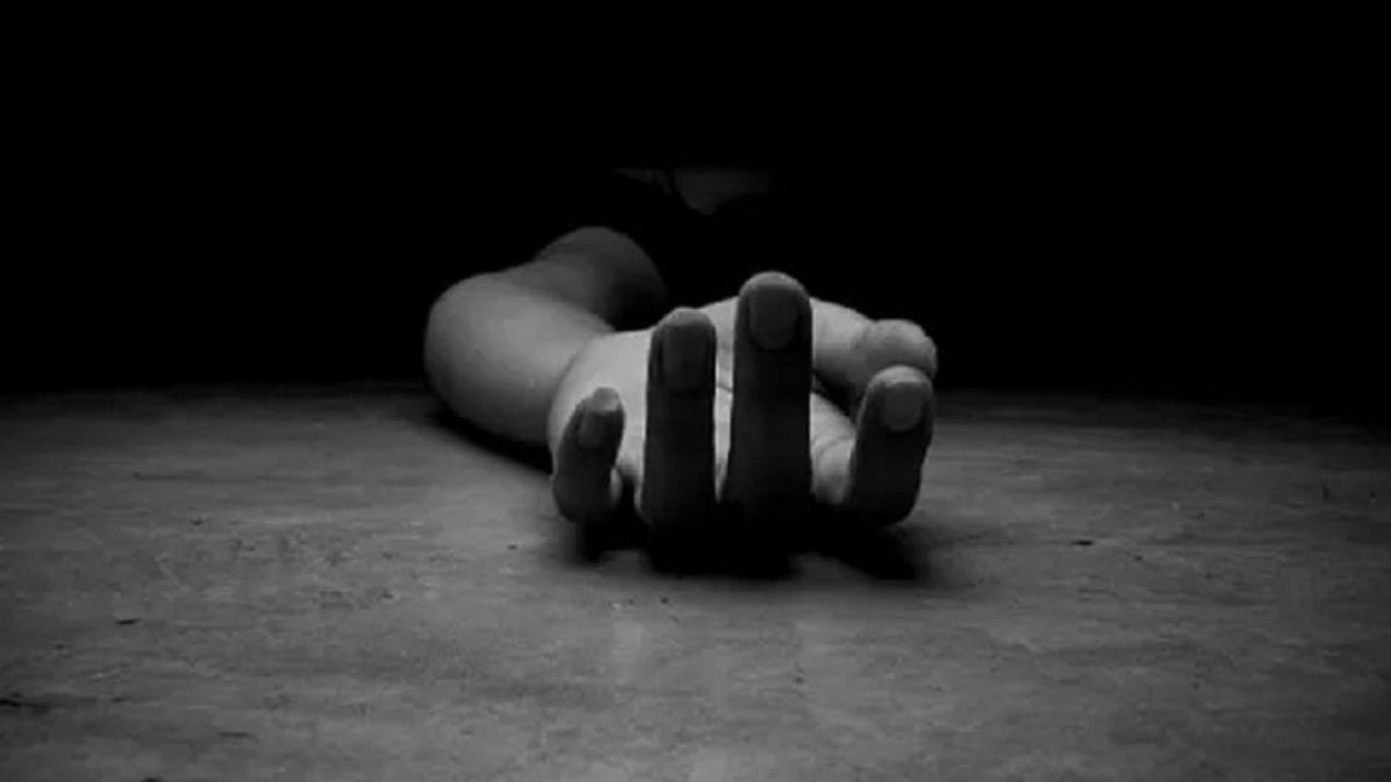 সখিপুরে ঋণের চাপে গৃহবধূর আত্মহত্যা