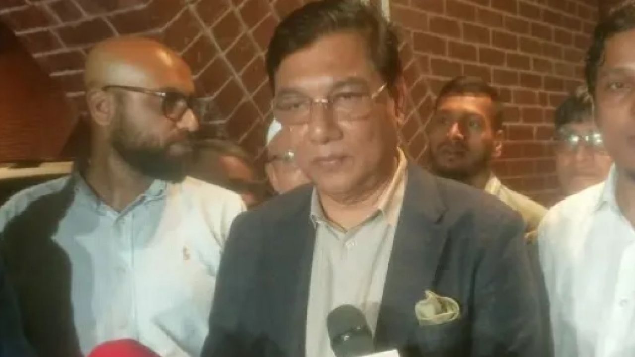 উল্টোপথে গাড়ি: মন্ত্রীর দুঃখ প্রকাশ